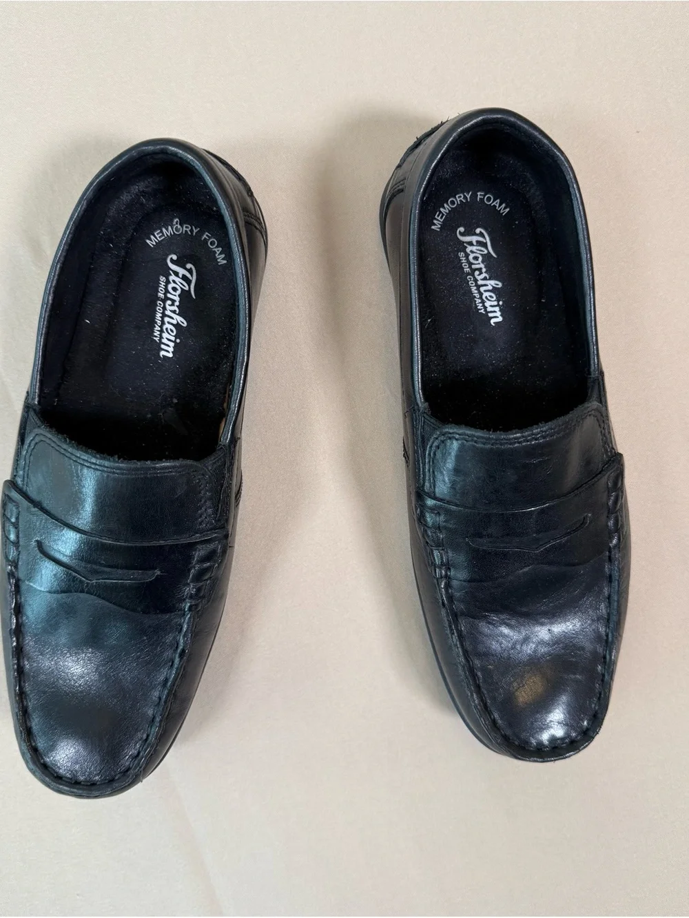 Florsheim Kids Boys Black Leather Penny Loafers, Size 5.5 Medium.